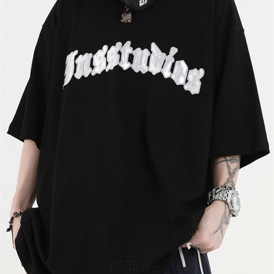 市场上装-T恤-电商T恤