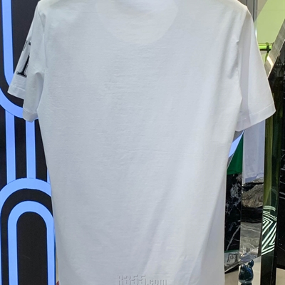 市场上装-T恤-欧货T恤