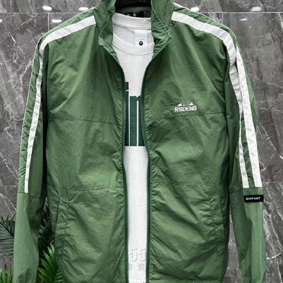 市场上装-夹克-休闲夹克