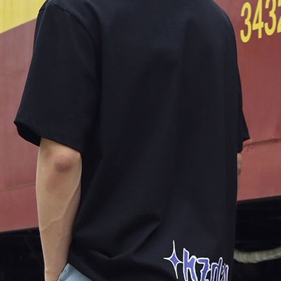 市场上装-T恤-电商T恤