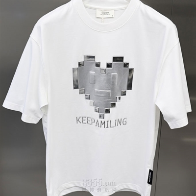 市场上装-T恤-欧货T恤