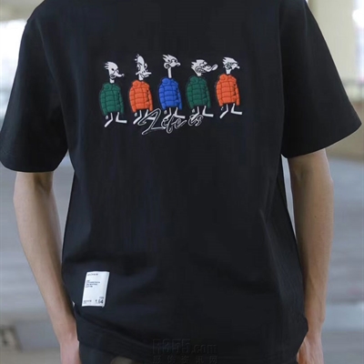 市场上装-T恤-休闲T恤