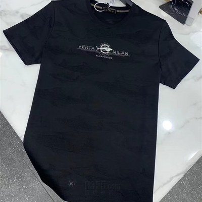 市场上装-T恤-欧货T恤