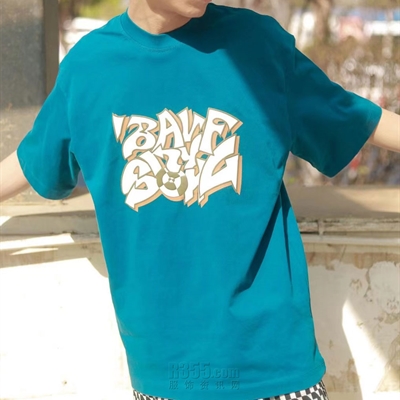 市场上装-T恤-电商T恤