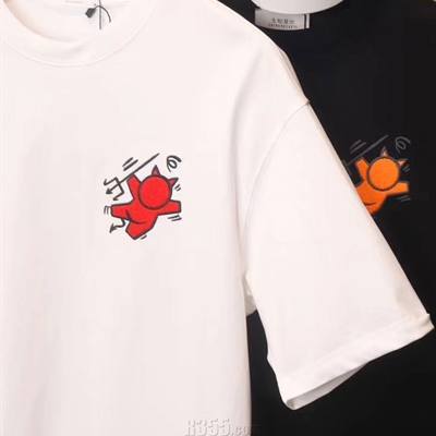 市场上装-T恤-电商T恤