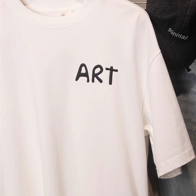 市场上装-T恤-电商T恤