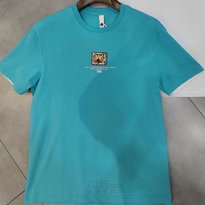 市场上装-T恤-电商T恤