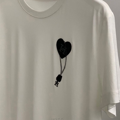 市场上装-T恤-欧货T恤