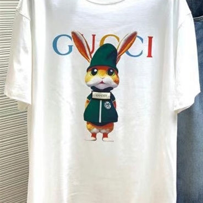 市场上装-T恤-欧货T恤