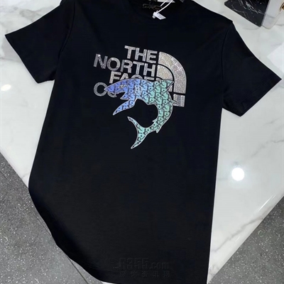 市场上装-T恤-欧货T恤