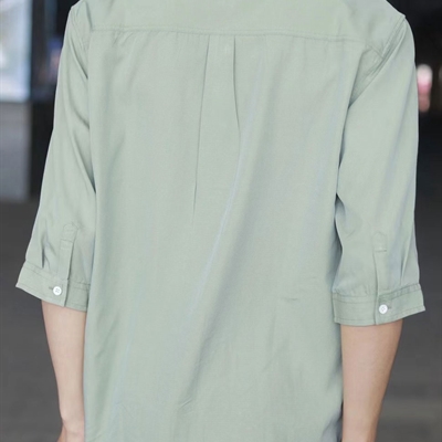 市场上装-衬衫-休闲衬衫