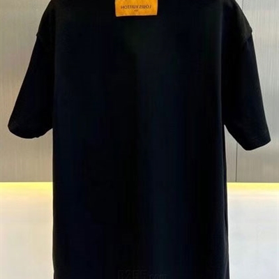 市场上装-T恤-欧货T恤