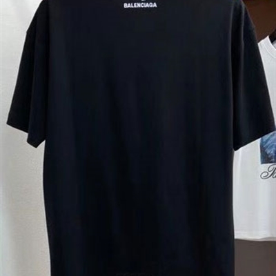 市场上装-T恤-欧货T恤