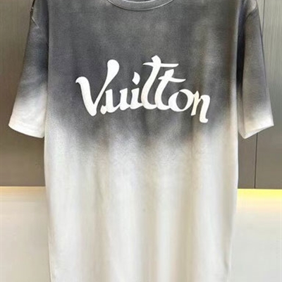 市场上装-T恤-欧货T恤