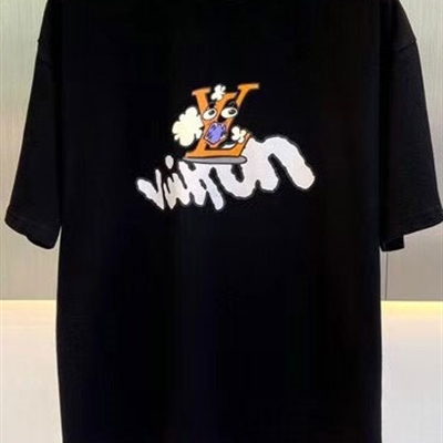 市场上装-T恤-欧货T恤