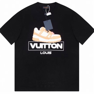 市场上装-T恤-欧货T恤