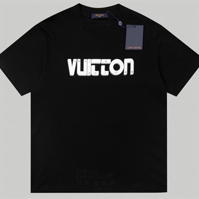 市场上装-T恤-欧货T恤