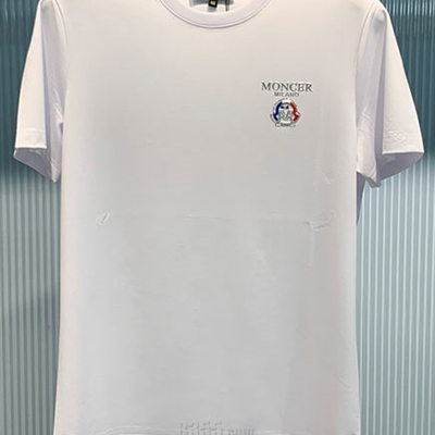 市场上装-T恤-欧货T恤