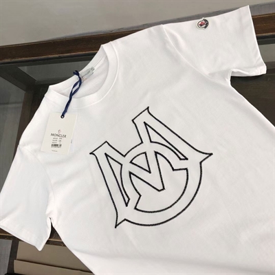 市场上装-T恤-欧货T恤