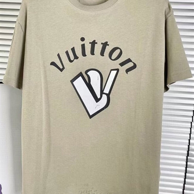 市场上装-T恤-欧货T恤