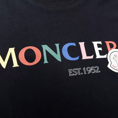 市场上装-T恤-欧货T恤