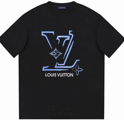 市场上装-T恤-欧货T恤