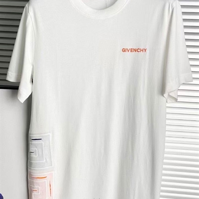 市场上装-T恤-欧货T恤