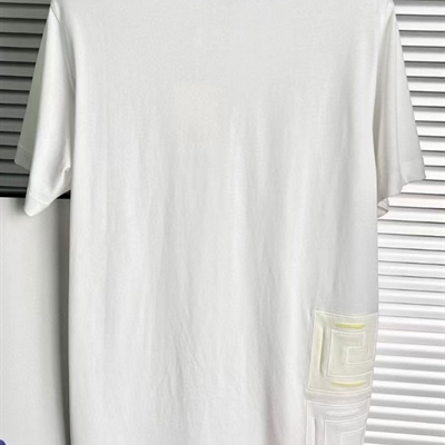 市场上装-T恤-欧货T恤