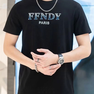 市场上装-T恤-欧货T恤