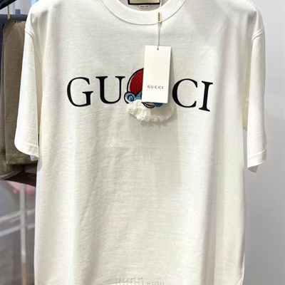 市场上装-T恤-欧货T恤