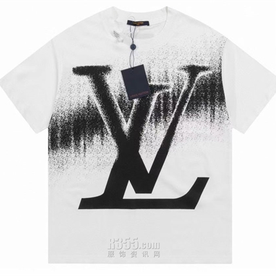 市场上装-T恤-欧货T恤