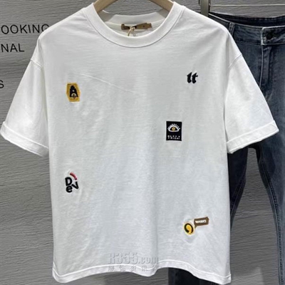 市场上装-T恤-休闲T恤