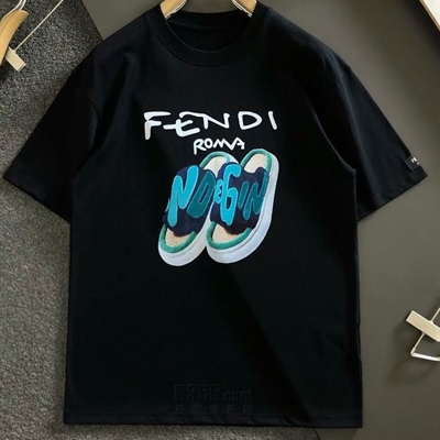 市场上装-T恤-欧货T恤