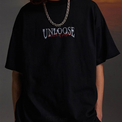 市场上装-T恤-电商T恤