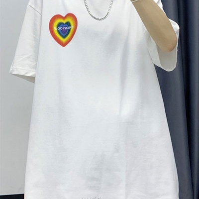 市场上装-T恤-电商T恤