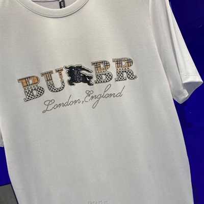 市场上装-T恤-欧货T恤