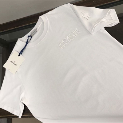 市场上装-T恤-欧货T恤