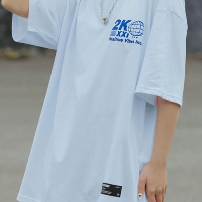 市场上装-T恤-电商T恤