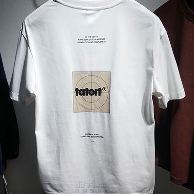 市场上装-T恤-休闲T恤