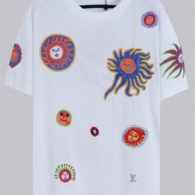 市场上装-T恤-欧货T恤