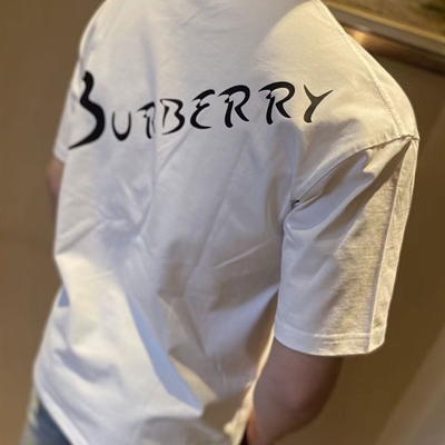 市场上装-T恤-欧货T恤