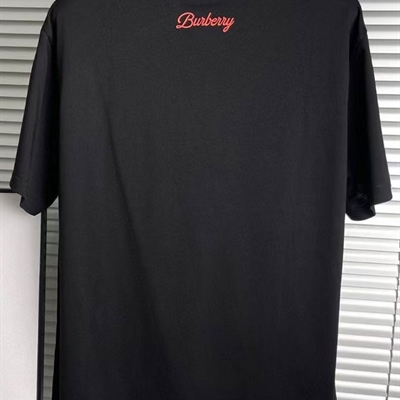 市场上装-T恤-欧货T恤