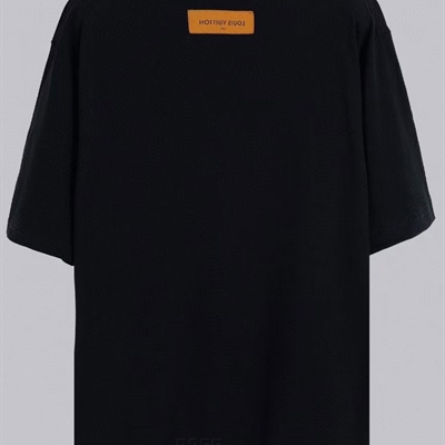 市场上装-T恤-欧货T恤