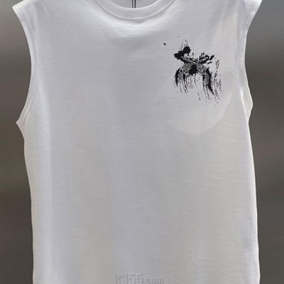 市场上装-T恤-欧货T恤