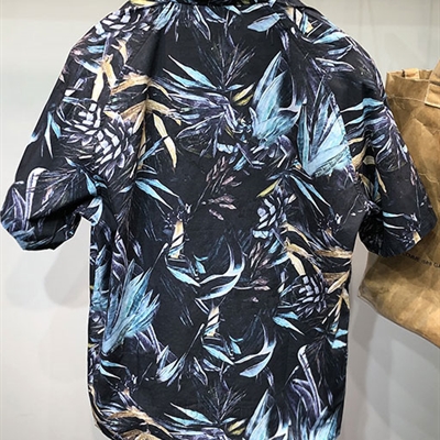 市场上装-衬衫-休闲衬衫