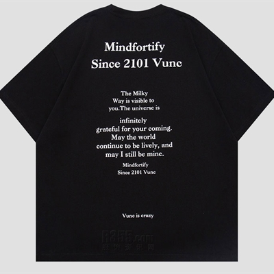 市场上装-T恤-电商T恤