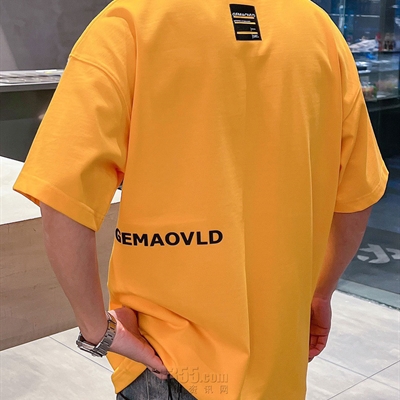 市场上装-T恤-休闲T恤