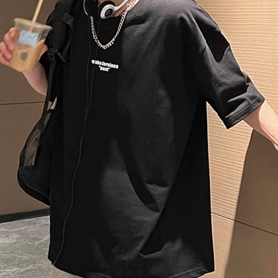 市场上装-T恤-电商T恤