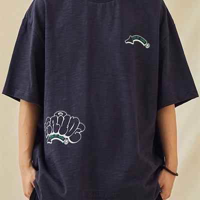 市场上装-T恤-电商T恤