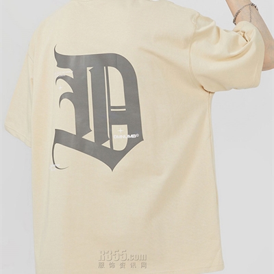 市场上装-T恤-电商T恤